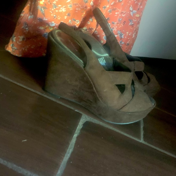 Dark brown wedges - Picture 1 of 4